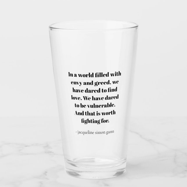 Love quote glass (Front)