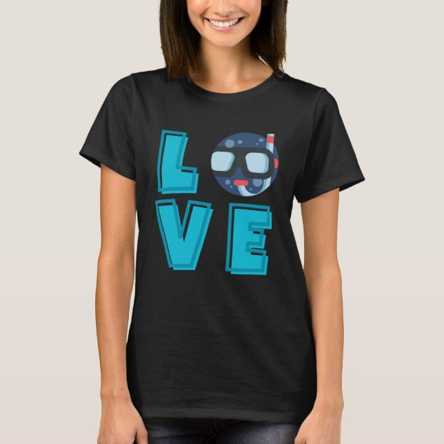 Love Scuba Diving T-Shirt (Front)