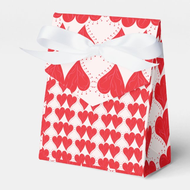 Love Shaped Heart Pattern Favour Box (Front Side)