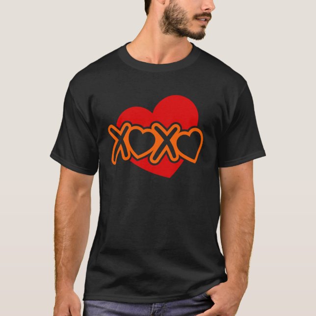 Love Valentine s Day Couple Relationship Heart  In T-Shirt (Front)