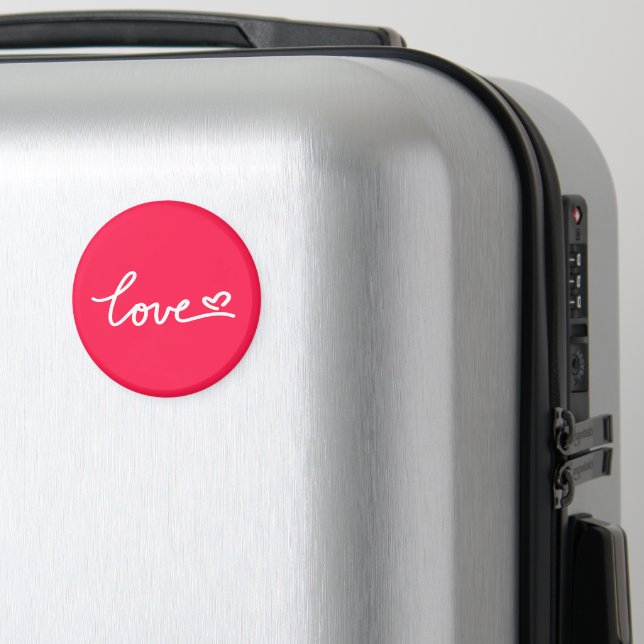Love white text on pink  magnet (In Situ (Luggage))