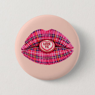 Love Ye Scottish Tartan Kiss Lips Scotland pink 6 Cm Round Badge