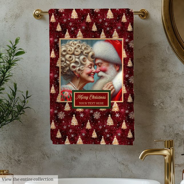 Lovely Mr. and Mrs. Claus Vintage Bath Towel (Lovely Mr. and Mrs. Claus Vintage Bath Towel)