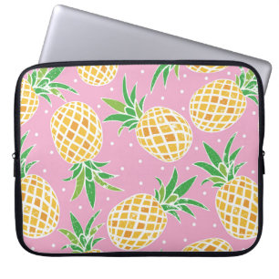 Lovely pineapple on grunge pink polka dots backgro laptop sleeve