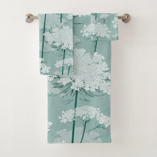 Lovely Queen Annes Lace Mint Bath Towel Set