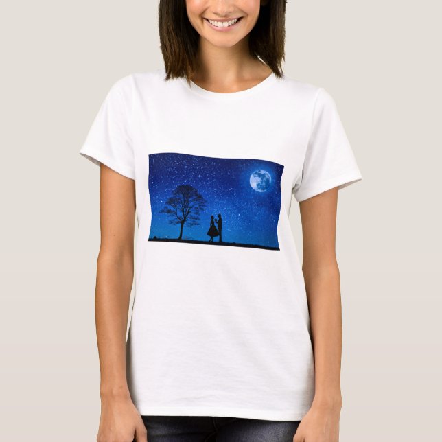 Lovers under a full moon       T-Shirt (Front)