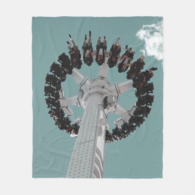 Low-angle photography of people riding a drop-down fleece blanket (Front)