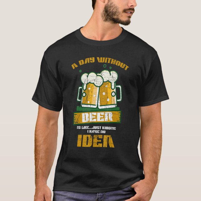 Low Battery Need Beer  Drinking Beer Alcohol T-Shirt (Front)