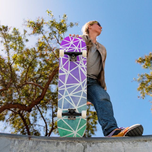 Low Poly Ombre Skateboard (Outdoor 1)