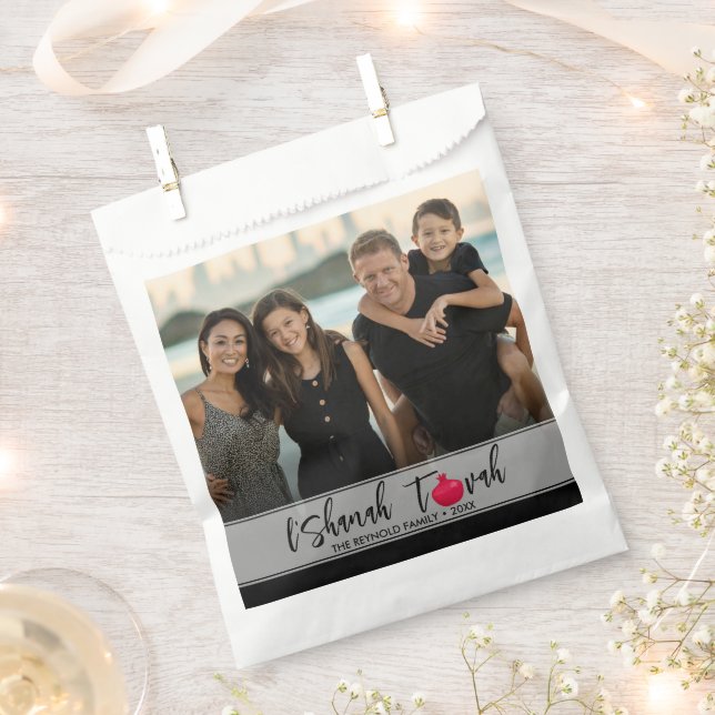 L'Shanah Tovah Pomegranate Elegant Script Photo Favour Bags (Clipped)