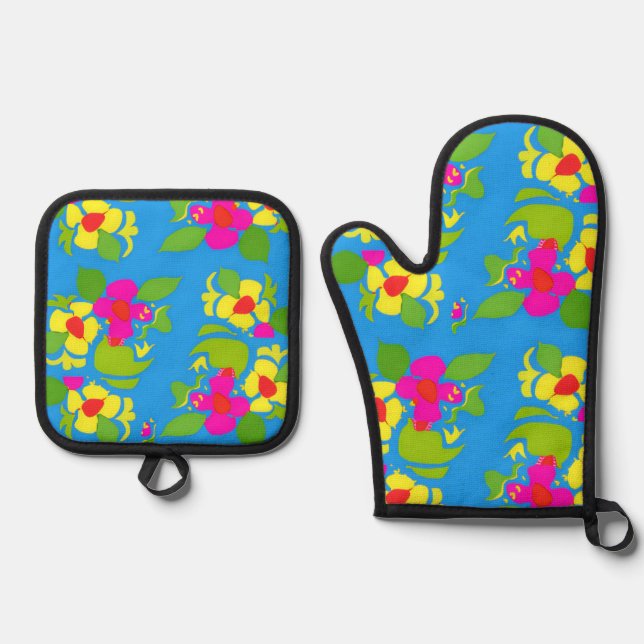 Lucie Oven Mitt & Pot Holder Set (Front)