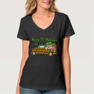 Lucky Farm Animals Happy St Patrick's Day Truck Gr T-Shirt