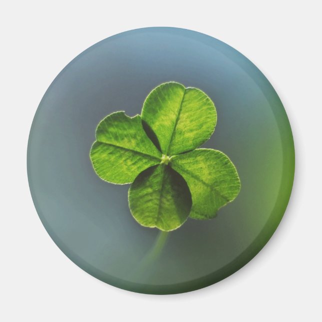 Lucky Green Four Leaf Clover Magnet (Front)