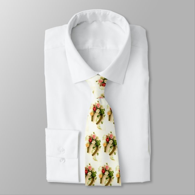 Lucky Horseshoe Tie (Tied)