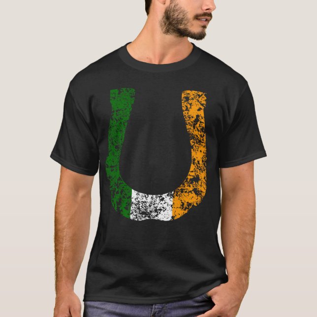lucky irish horseshoe T-Shirt (Front)