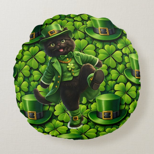 Lucky leprechaun black cat Saint Patrick's Day Pat Round Cushion (Front)