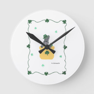 Lucky Shamrock Scottie Round Clock