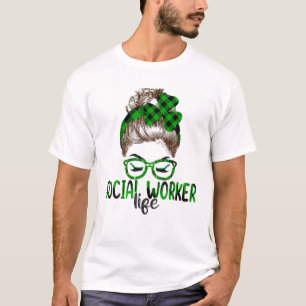Lucky Social Worker St Patricks Day Irish Shamrock T-Shirt