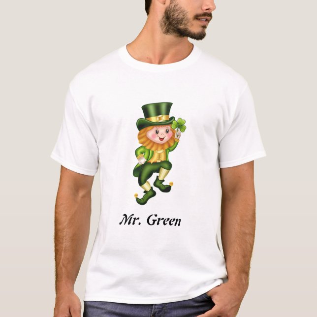 Lucky St Patrick's Day Green Gnome  T-Shirt (Front)