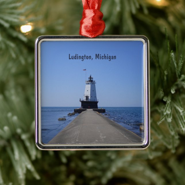 Ludington Lighthouse Metal Tree Decoration (Tree)