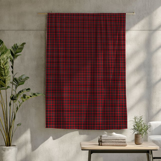 Lumberjack Throw – Red Black Plaid for Cosy Nights Fleece Blanket (Lumberjack Throw – Red Black Plaid for Cozy Nights Fleece Blanket)