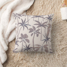 Lush Accent: Botanical Palm Desert Oasis