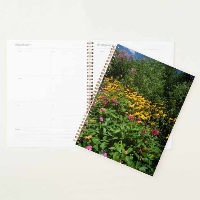 Lush Green Garden Planner (Display)