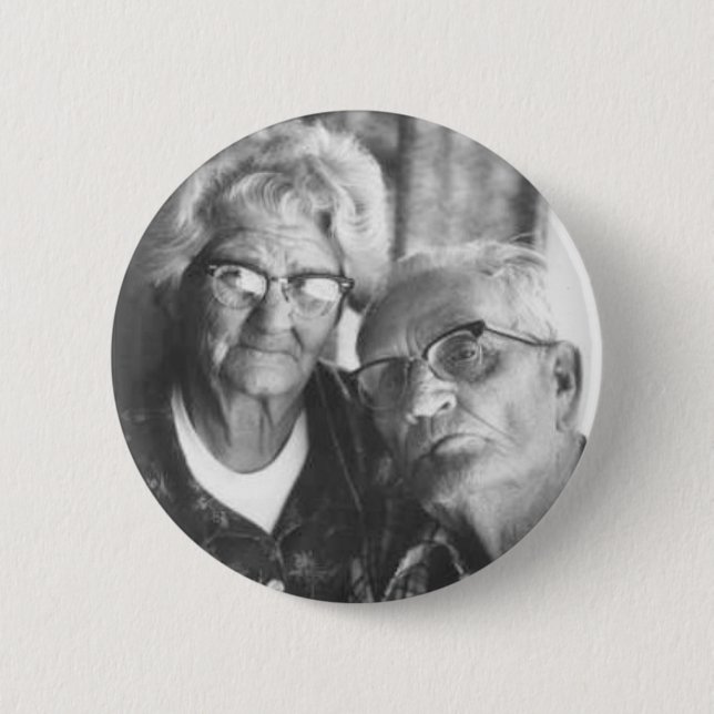 Luther and Minnie 6 Cm Round Badge (Front)