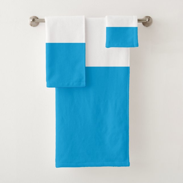 Luxembourg flag bath towel set (Insitu)