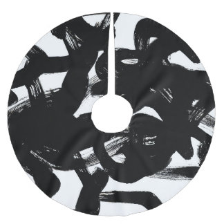 Luxurious Gold Art: Abstract Black Stroke. Brushed Polyester Tree Skirt