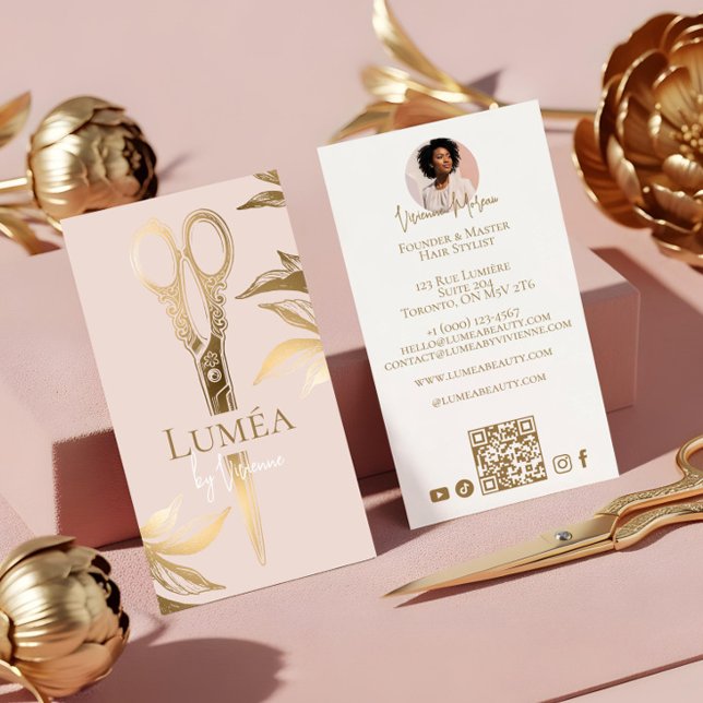 Luxury Blush Pink Gold Beauty Salon Hair Studio Business Card (Luxury Blush Pink Gold Beauty Salon Hair Studio Business Card)