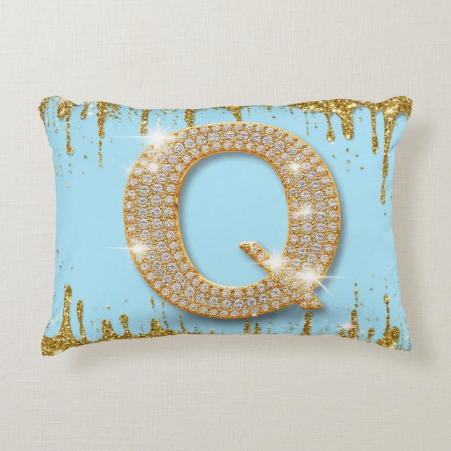 Luxury Diamond Letter Q on Gold Glitter Background Decorative Cushion (Front)