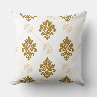 Luxury Gold Damask Seamless Pattern Graphic Cushion