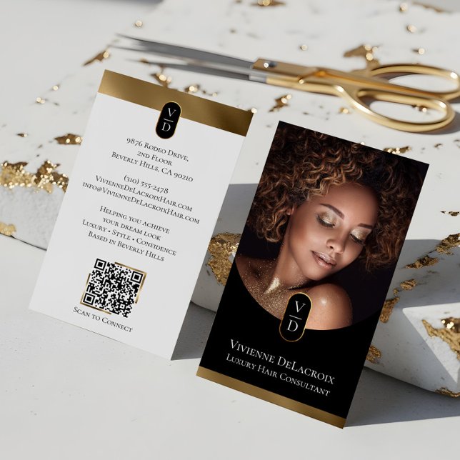 Luxury Modern Gold Monogram Hair Stylist Salon Business Card (Luxury Modern Gold Monogram Hair Stylist Salon Business Card)