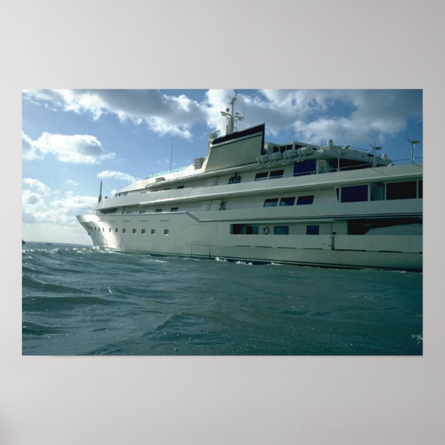 Luxury yacht poster (Front)