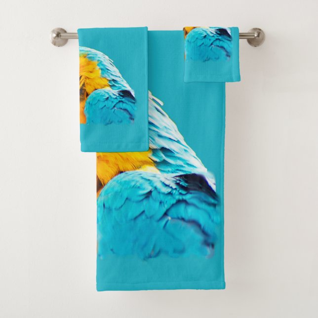 Macaw portrait on a turquoise background bath towel set (Insitu)