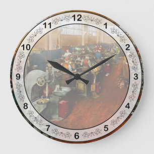 Machinist - Machinists in training 1918 Large Clock
