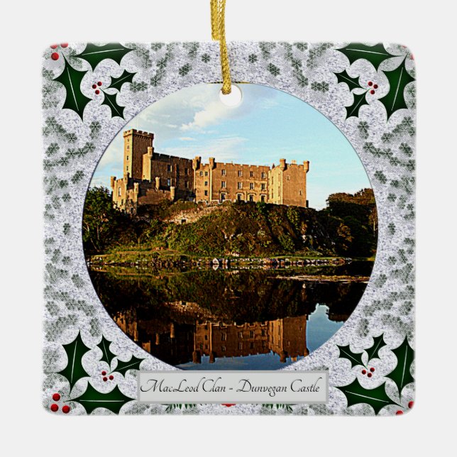MacLeod Clan Heritage Xmas Ceramic Ornament (Front)