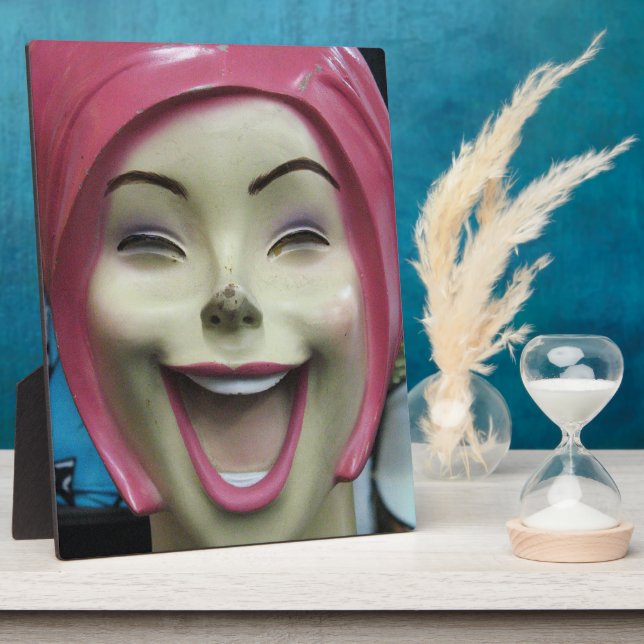 Mad Laughing Mannequin ~ Uncanny Valley Girl Plaque (Side)