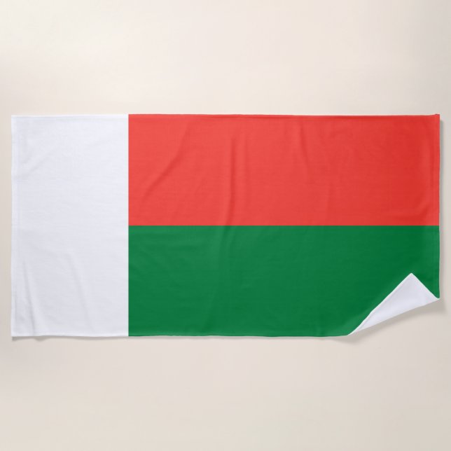 Madagascar Flag Beach Towel (Front)