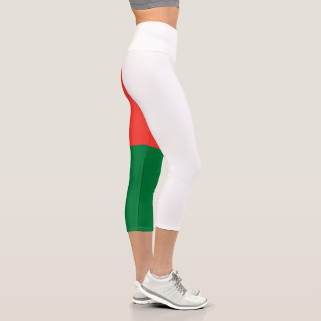 Madagascar Flag Capri Leggings (Right)
