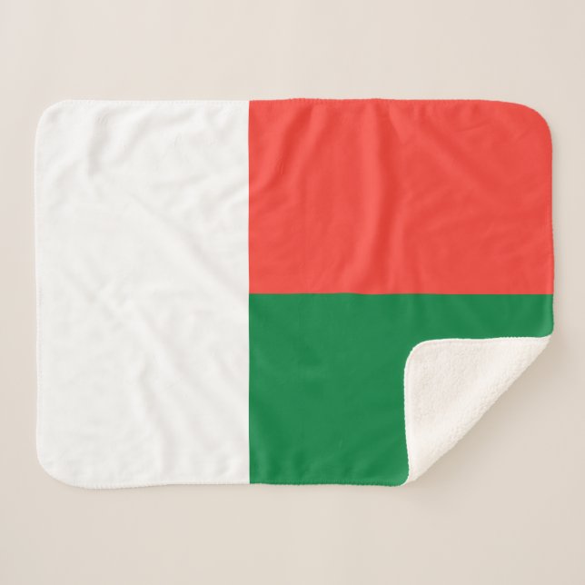 Madagascar Flag Sherpa Blanket (Front (Horizontal))