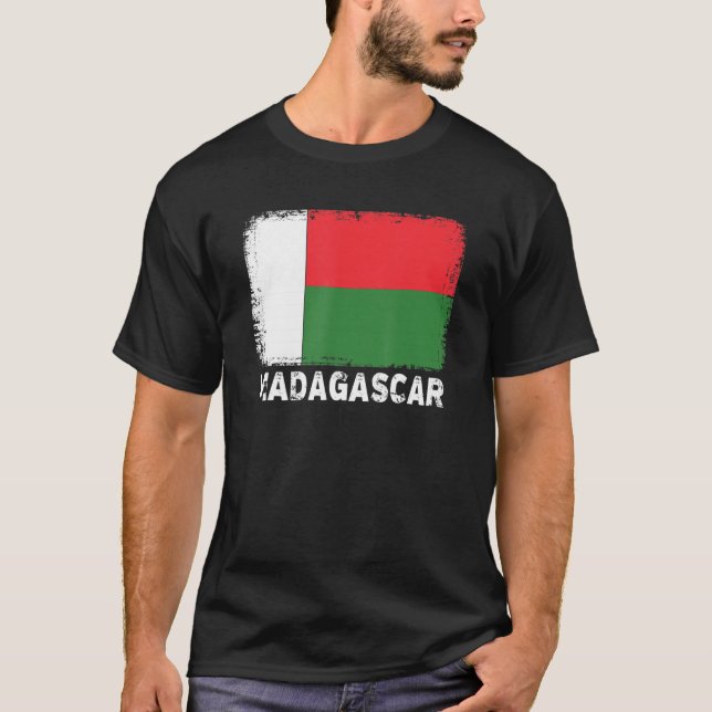 Madagascar Flag   Support Malagasy People Women Me T-Shirt (Front)