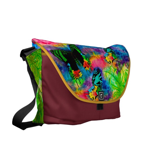 Madagascar Splash Large Messenger Bag (Front Left)