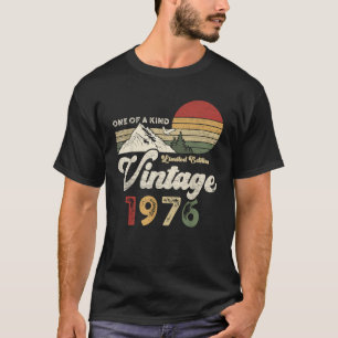 Made in 1976 Vintage Design For 1976 Gifts Born in T-Shirt