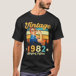 Made In 1982 40Th Birthday 40 Years Old Vintage 19 T-Shirt