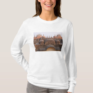 Madhavendra Palace at sunset, Jaipur T-Shirt