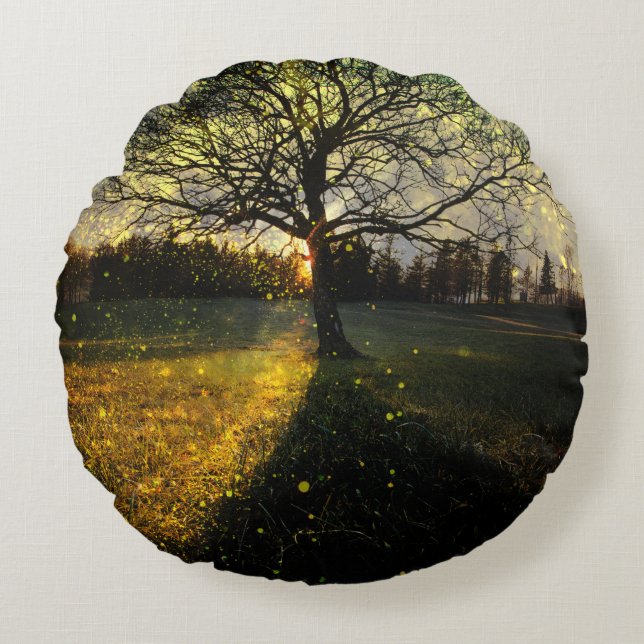 Magical fireflies dreamy landscape round cushion (Front)