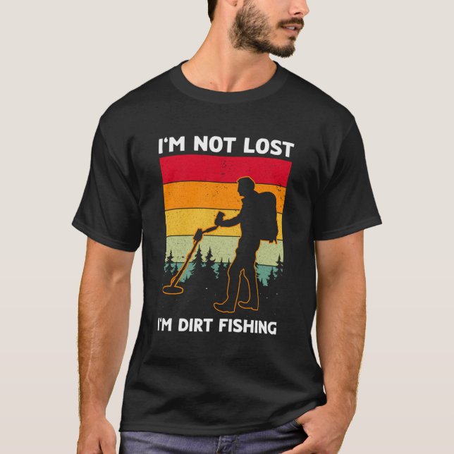 Magnet Fisher Tools Metal Detectorist Essentials D T-Shirt (Front)