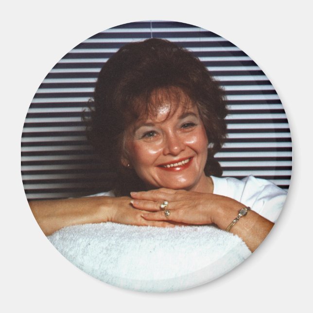 Magnet, Round Custom Photo Magnet (Front)